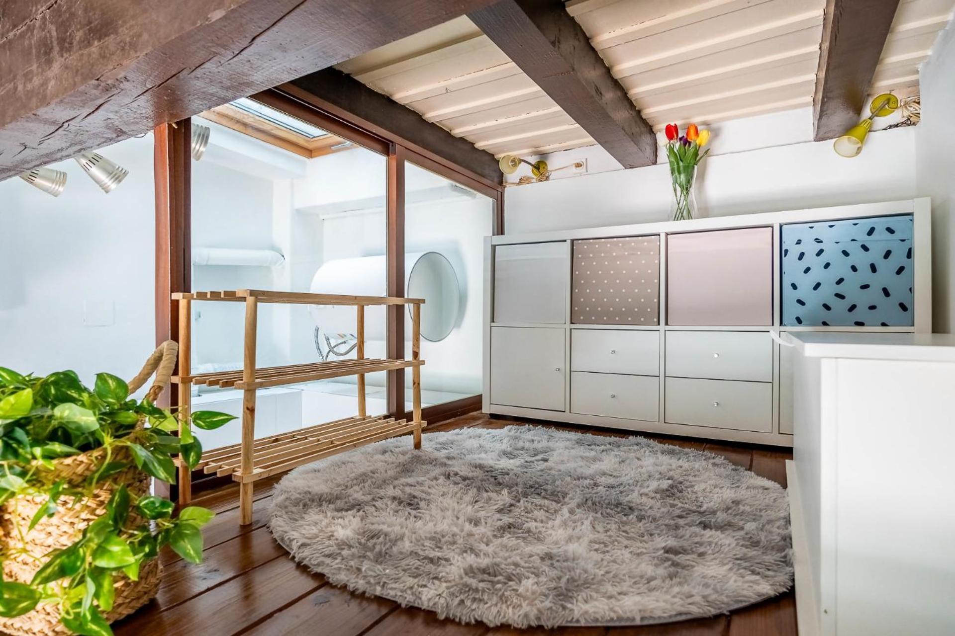 Comfy Away - Estudio En Patio De Vecinos En Setas Apartament *