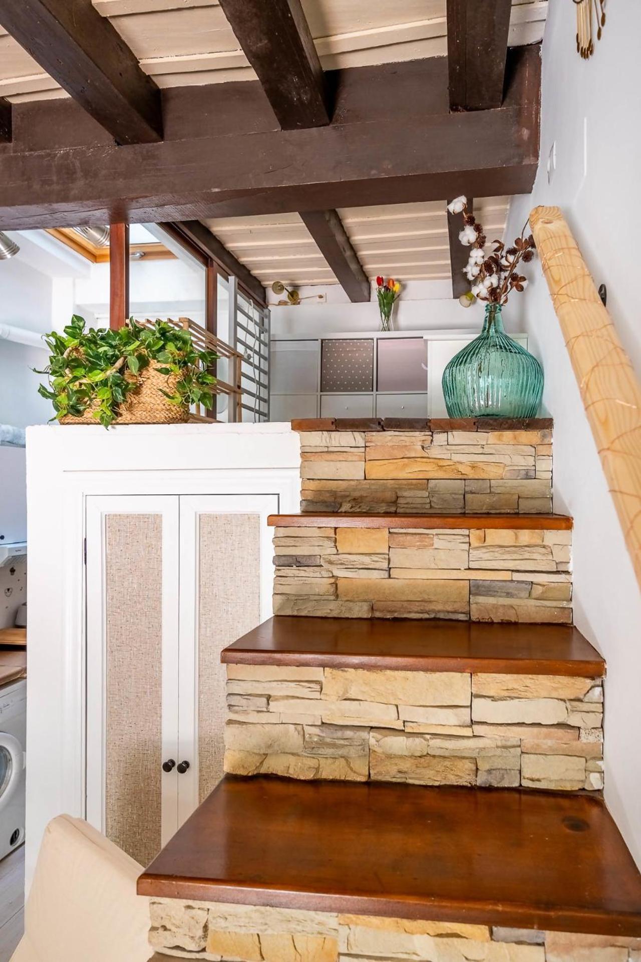 Comfy Away - Estudio En Patio De Vecinos En Setas Apartament