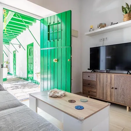 Comfy Away - Estudio En Patio De Vecinos En Las Setas Seville Exterior photo